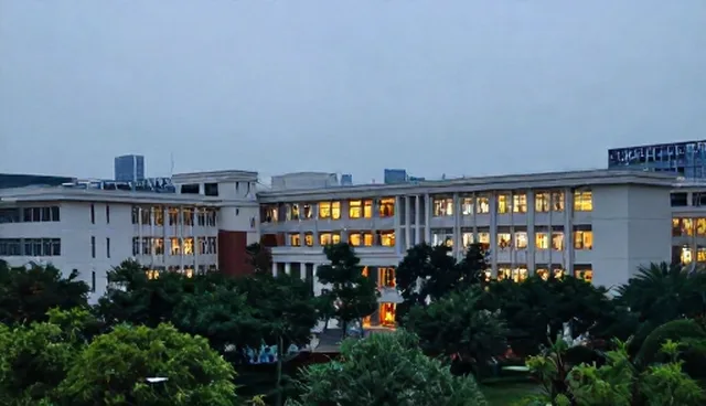 展示系统性能表现与适用场景的深度分析